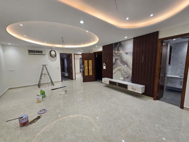 Resale | 3 BHK + Pooja Room,Study Room 225 Sq.Yd. Apartment in Janakpuri