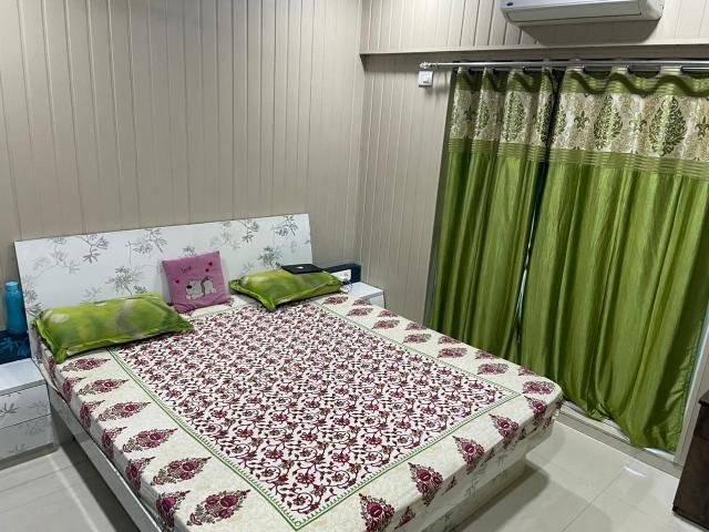 Resale | 3 BHK + Pooja Room,Study Room 900 Sq.Ft. Apartment in Godrej Emerald