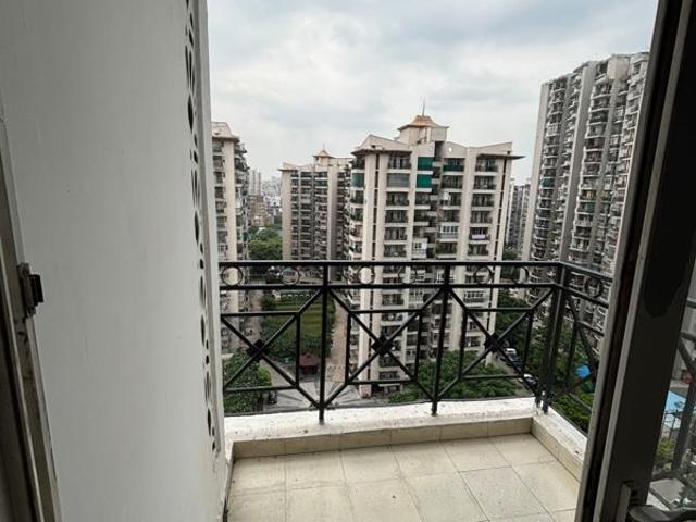 Resale | 3 BHK + Prayer Room 1350 Sq.Ft. Apartment in SVP Gulmohur Residency