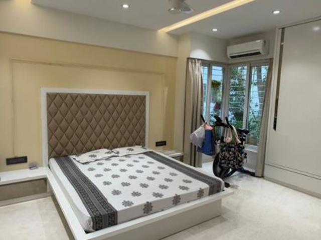 Resale | 3 BHK + Prayer Room 1300 Sq.Ft. Apartment in Kwality Vrindavan Heights