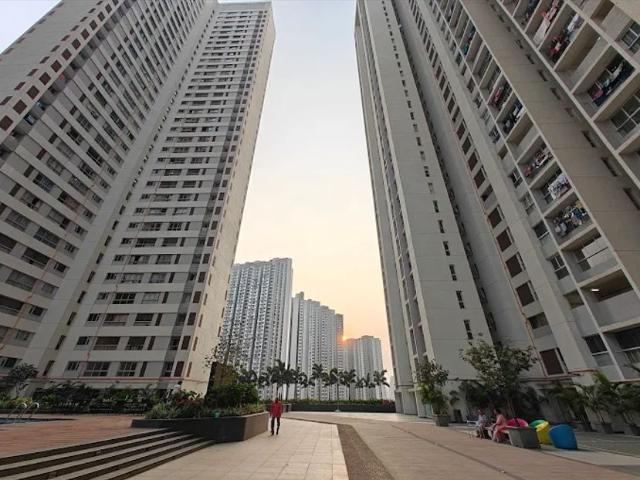 Resale | 3 BHK + Prayer Room 1300 Sq.Ft. Apartment in Piramal Vaikunth