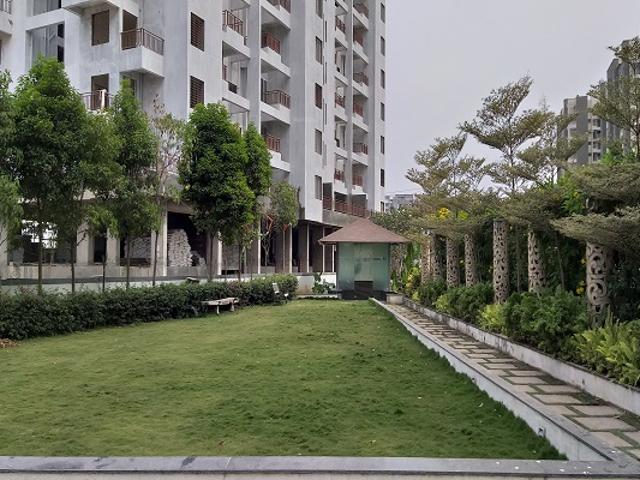 Resale | 3 BHK + Prayer Room 1455 Sq.Ft. Apartment in Kool Homes Solitaire