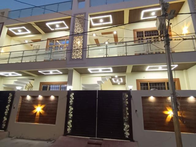 Resale | 3 BHK + Prayer Room 1501 Sq.Ft. Villa in Neelendras Amity Greens