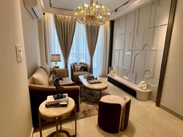 Resale | 3 BHK + Prayer Room 150 Sq.Yd. Apartment in Kharar Road