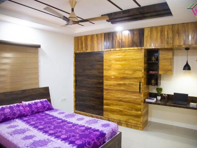 Resale | 3 BHK + Prayer Room 1665 Sq.Ft. Apartment in Aparna HillPark Silver Oaks