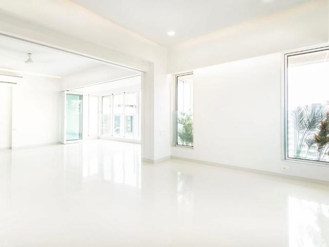Resale | 3 BHK + Prayer Room 1600 Sq.Ft. Apartment in Mayfair Mira Darshan
