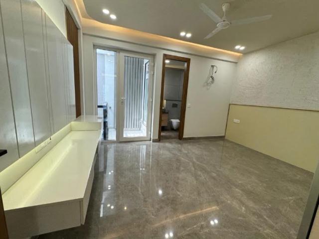 Resale | 3 BHK + Prayer Room 1800 Sq.Ft. Apartment in Sector 6 Dwarka