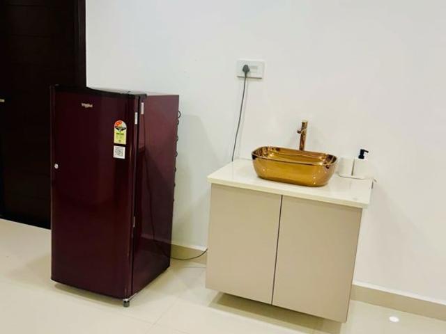 Resale | 3 BHK + Prayer Room 1955 Sq.Ft. Apartment in SMR Vinay Iconia Phase II