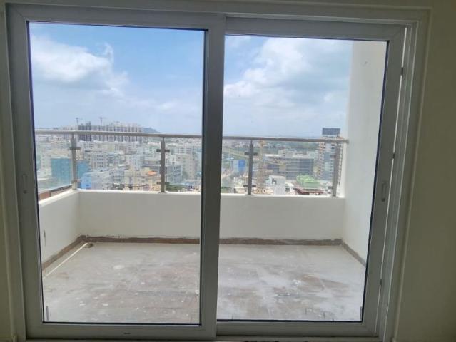 Resale | 3 BHK + Prayer Room 2180 Sq.Ft. Apartment in Lansum El Dorado