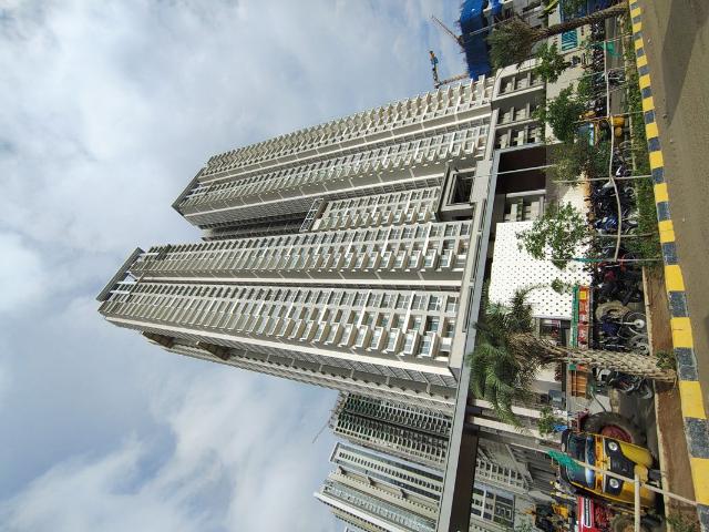 Resale | 3 BHK + Prayer Room 2710 Sq.Ft. Apartment in Prestige Clairemont