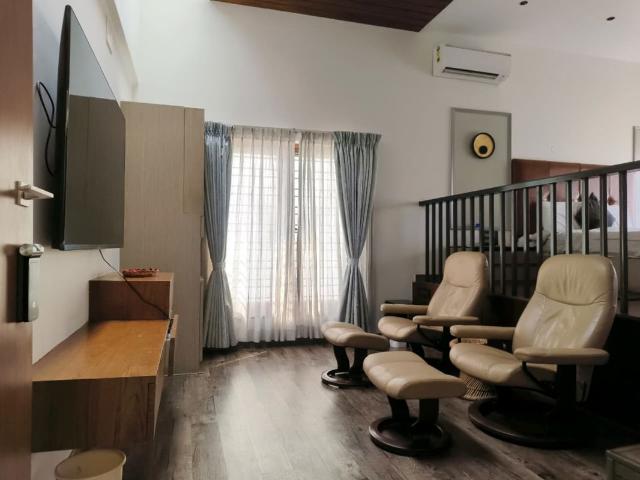 Resale | 3 BHK + Prayer Room,Servant Room,Basement,Store Room 7200 Sq.Ft. Villa in Arakavathi Layout