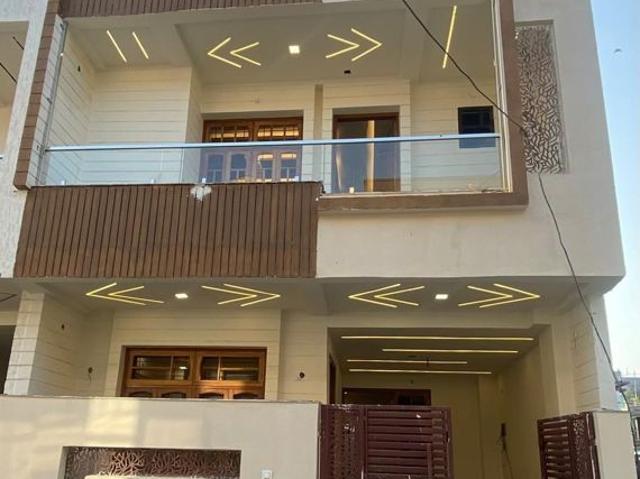 Resale | 3 BHK + Prayer Room,Servant Room,Study Room 1511 Sq.Ft. Villa in Gomti Nagar