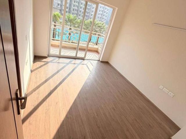 Resale | 3 BHK + Prayer Room,Servant Room,Study Room 2450 Sq.Ft. Apartment in Puri Emerald Bay