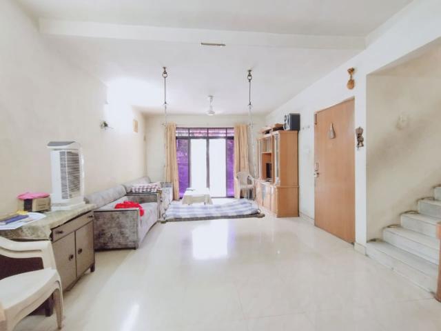 Resale | 3 BHK + Prayer Room,Servant Room,Study Room,Basement,Store Room 2900 Sq.Ft. Villa in Oxford Village Condominium