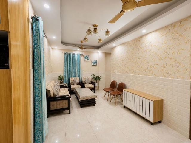 Resale | 3 BHK + Prayer Room,Servant Room,Study Room,Extra Room 900 Sq.Ft. Apartment in Abul Fazal Enclave Part 1