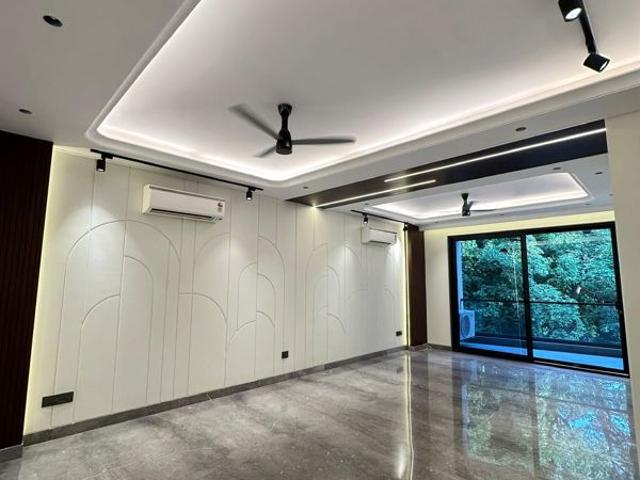 Resale | 3 BHK + Prayer Room,Servant Room,Study Room,Extra Room 2000 Sq.Ft. Apartment in Sarvodaya Enclave