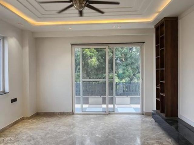 Resale | 3 BHK + Prayer Room,Servant Room,Study Room,Extra Room,Basement,Store Room 2165 Sq.Ft. Apartment in Ireo The Grand Arch
