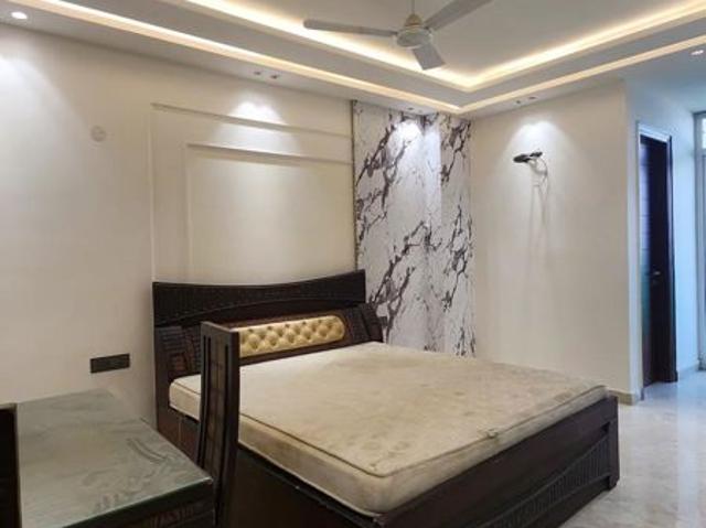 Resale | 3 BHK + Prayer Room,Servant Room,Study Room,Extra Room,Basement,Store Room 2170 Sq.Ft. Apartment in Ireo The Grand Arch