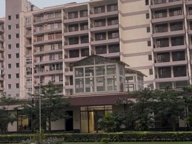 Resale | 3 BHK + Prayer Room,Servant Room 1970 Sq.Ft. Apartment in Pareena The Elite Residences