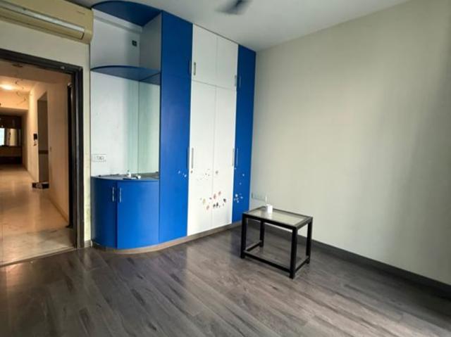 Resale | 3 BHK + Prayer Room,Servant Room 2185 Sq.Ft. Apartment in Tata Primanti Executive Apartments