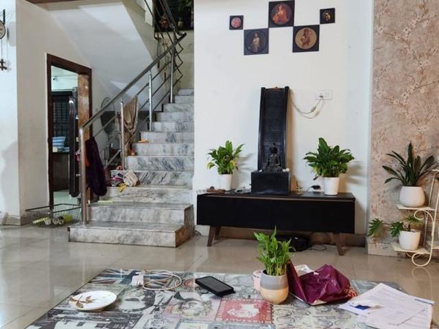 Resale | 3 BHK + Prayer Room,Study Room 200 Sq.Yd. Villa in KVR Paradise
