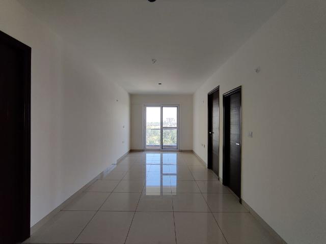 Resale | 1088 Sq.Ft. Apartment in Mana Macasa Emerald