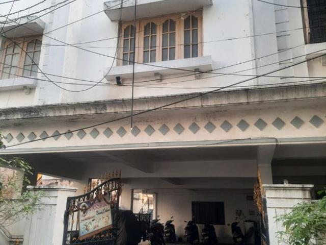Resale | 1008 Sq.Ft. Apartment in Saidabad