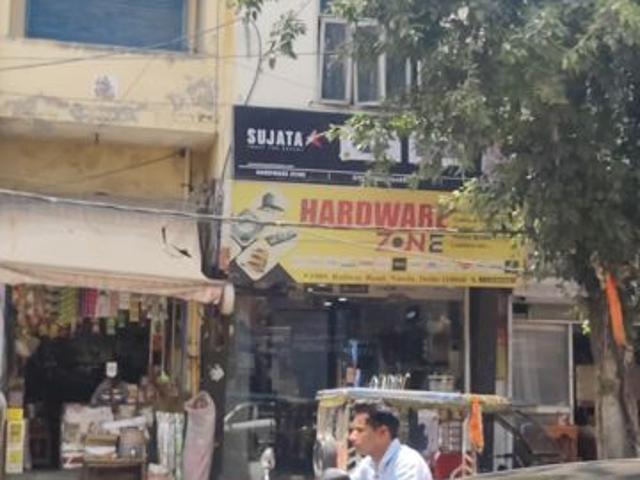 Resale | 120 Sq.Mt. Apartment in Narela