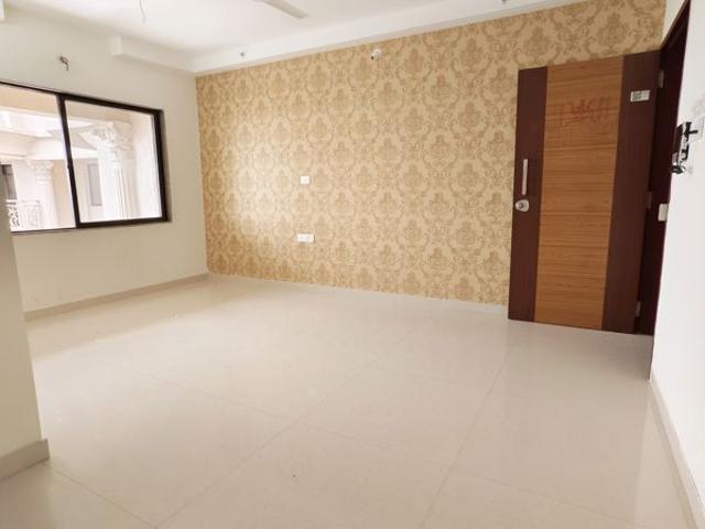 Resale | 1350 Sq.Ft. Apartment in Paradise Sai Symphony