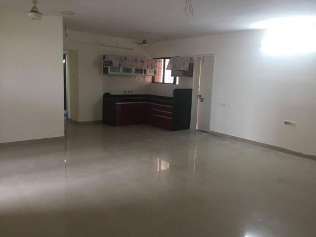 Resale | 1363 Sq.Ft. Apartment in Kumar Shantiniketan Phase 1