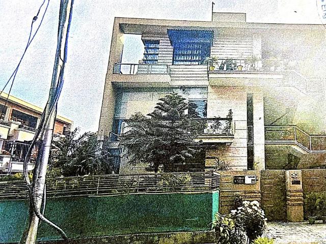 Resale | 1860 Sq.Ft. Independent House in Sector 34