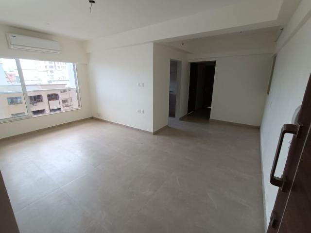 Resale | 1.5 BHK 400 Sq.Ft. Apartment in Borivali West