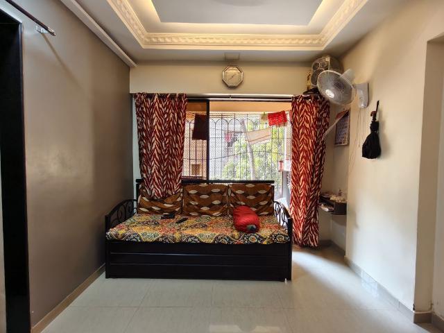 Resale | 1.5 BHK 457 Sq.Ft. Apartment in Babhai Naka