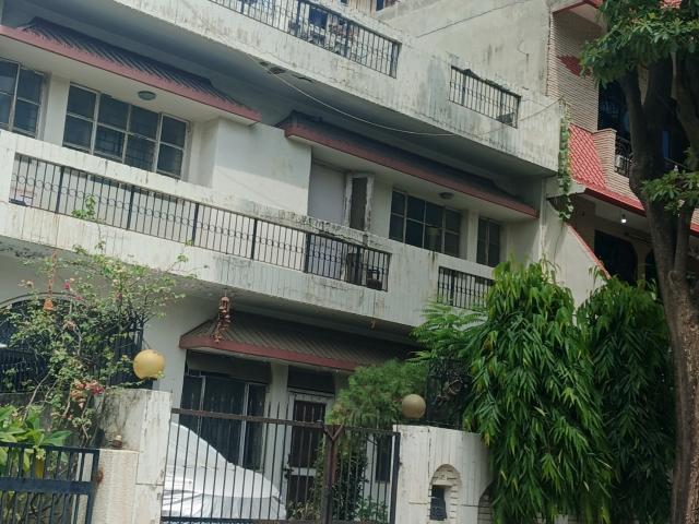 Resale | 1.5 BHK 50 Sq.Yd. Independent House in Dlf Ankur Vihar