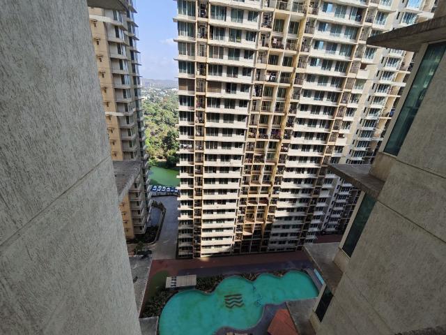 Resale | 1.5 BHK 584 Sq.Ft. Apartment in Marathon Nexzone Zenith 2
