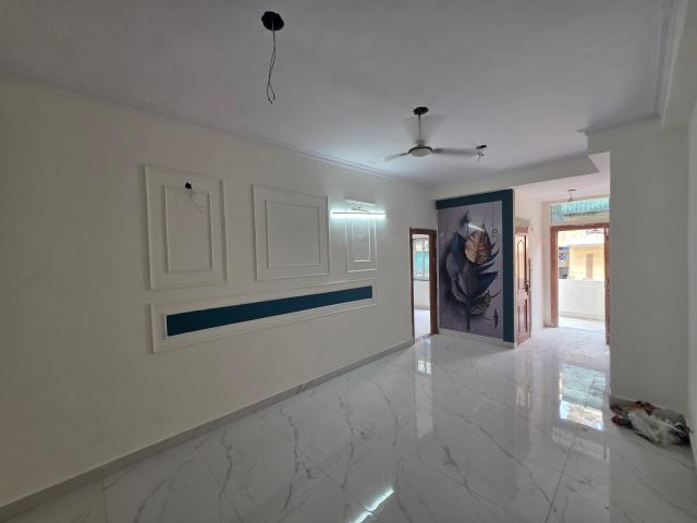 Resale | 1.5 BHK + 600 Sq.Ft. Apartment in Shalimar Apartments Shalimar Garden