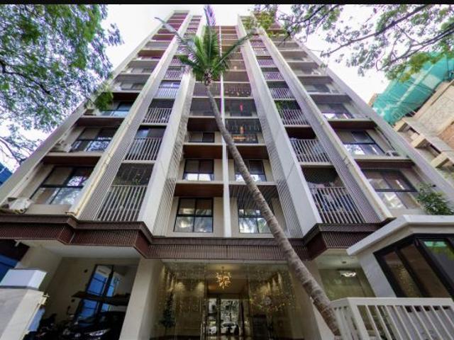 Resale | 1.5 BHK 675 Sq.Ft. Apartment in Platinum Apartment
