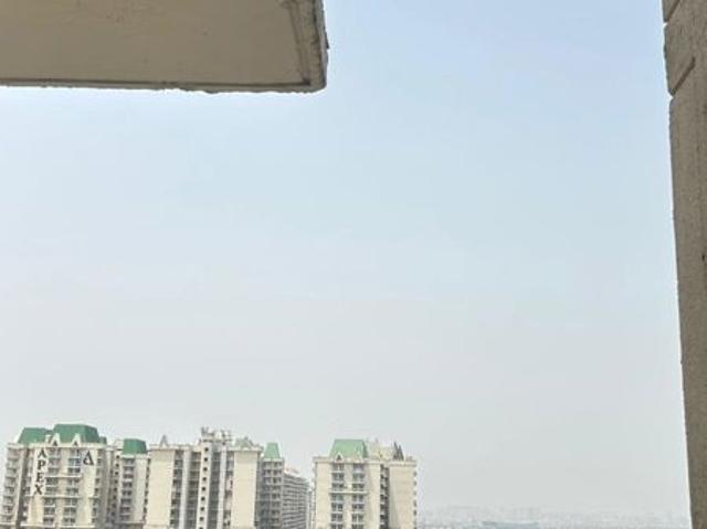 Resale | 1.5 BHK + 770 Sq.Ft. Apartment in Prateek Grand City