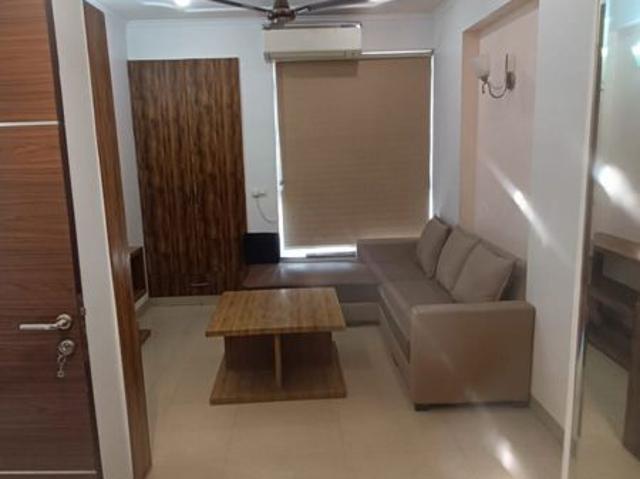 Resale | 1.5 BHK 825 Sq.Ft. Apartment in Unitech The Residences Gurgaon