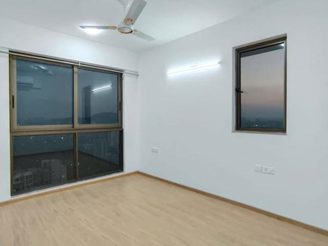 Resale | 1.5 BHK + Extra Room 573 Sq.Ft. Apartment in Runwal Bliss
