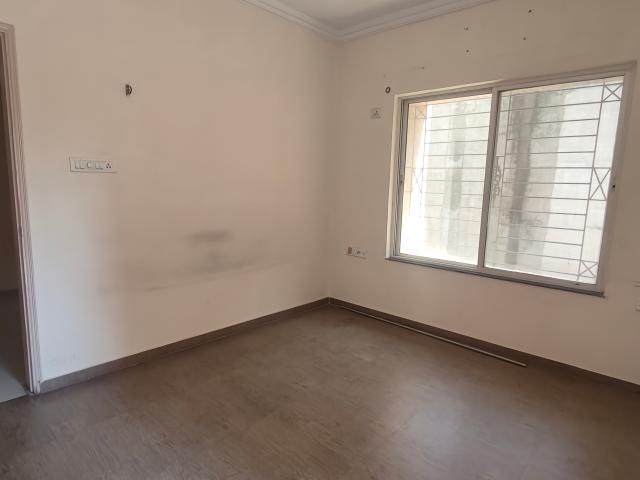 Resale | 1.5 BHK + Extra Room 600 Sq.Ft. Apartment in Lakshadeep Palace