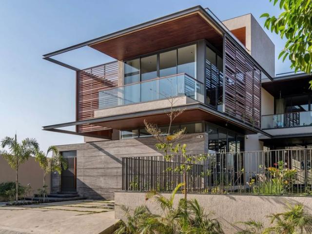 Resale | 1.5 BHK + Pooja Room,Study Room 1500 Sq.Ft. Villa in Hoskote