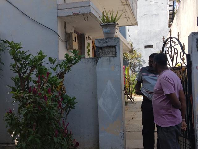 Resale | 1.5 BHK + Pooja Room 110 Sq.Yd. Independent House in Suraram