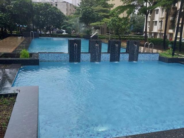 Resale | 1.5 BHK + Pooja Room 560 Sq.Ft. Apartment in Lodha Casa Royale