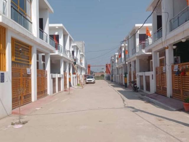 Resale | 1.5 BHK + Pooja Room 664 Sq.Ft. Villa in Gomti Nagar