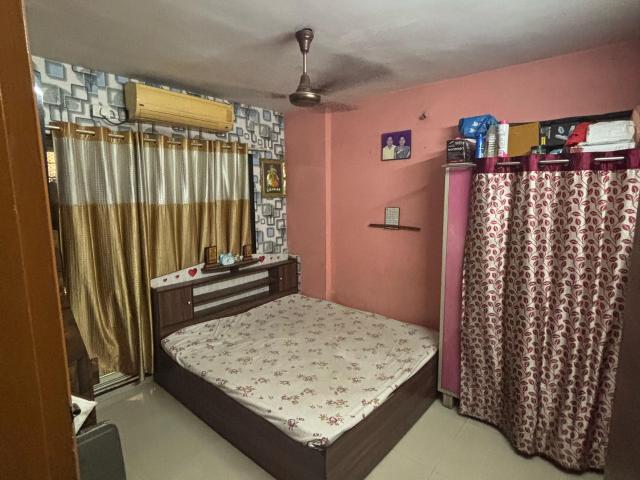 Resale | 1.5 BHK + Pooja Room 850 Sq.Ft. Apartment in Aristo Hari Niwas