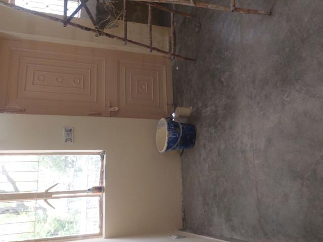Resale | 1.5 BHK + Servant Room,Extra Room 400 Sq.Ft. Apartment in Adchini