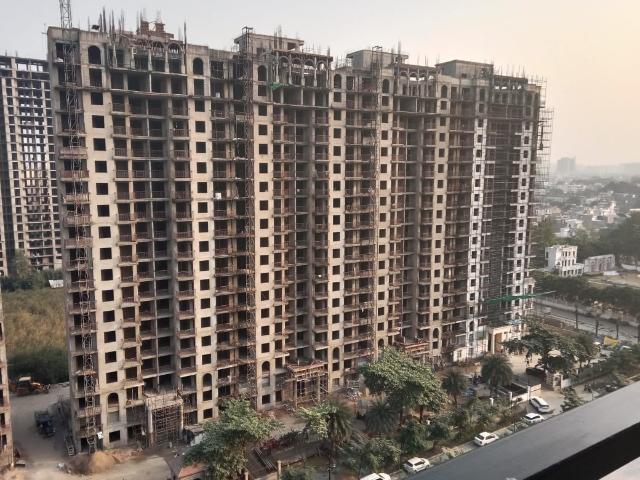 Resale | 1.5 BHK + Study Room 500 Sq.Ft. Apartment in Gomti Nagar