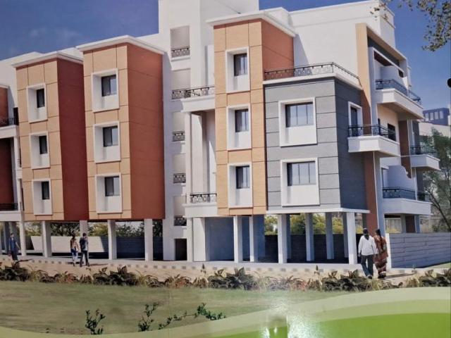 Resale | 1.5 BHK + Study Room 800 Sq.Ft. Apartment in Hira Heights