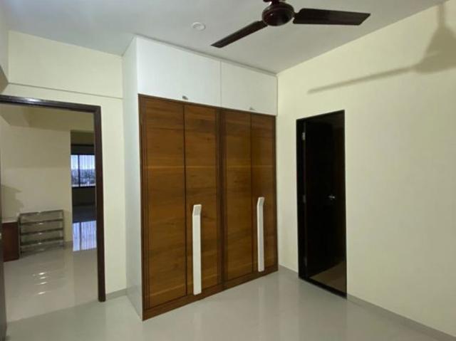 Resale | 1 BHK 345 Sq.Ft. Apartment in Triveni Neel Akash